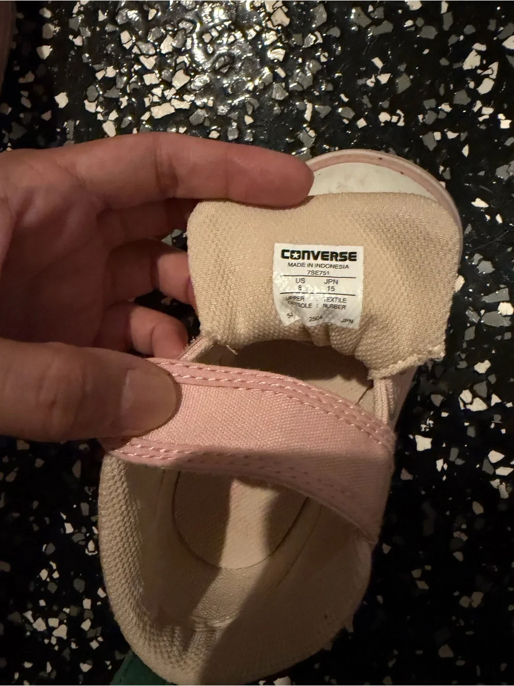Converse soft pink